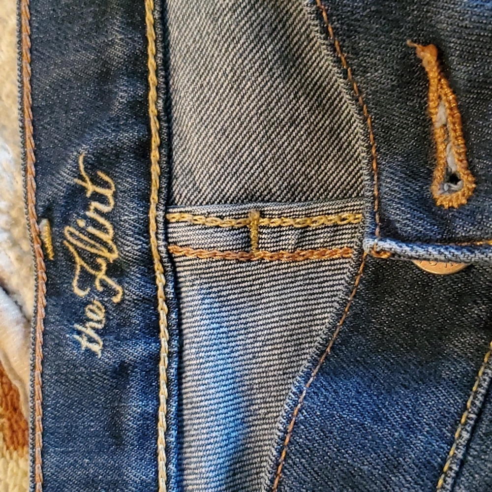 Jeans - Picture 2 of 4